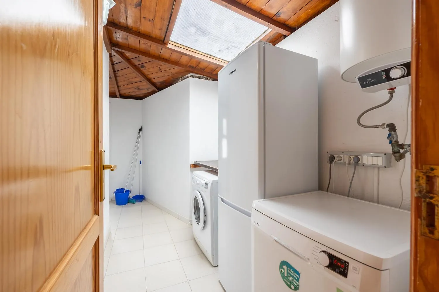 Villa Reyes Tías 0*,